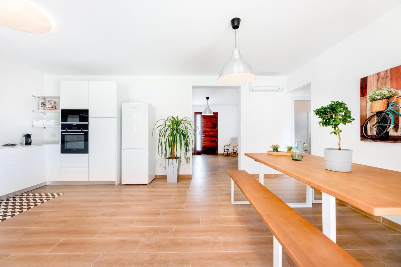 Es Cos Villa Algaida  Exteriör bild