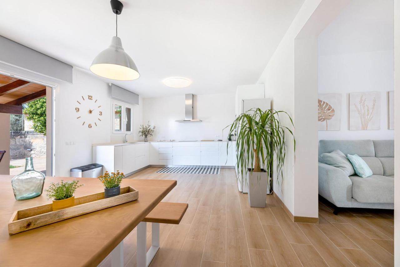 Es Cos Villa Algaida  Exteriör bild