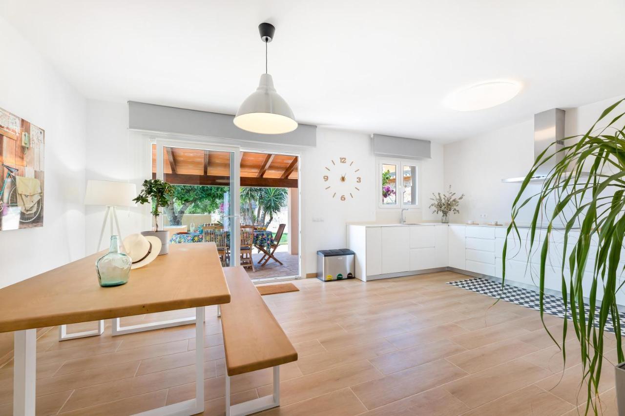 Es Cos Villa Algaida  Exteriör bild